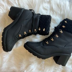 Heeled boots